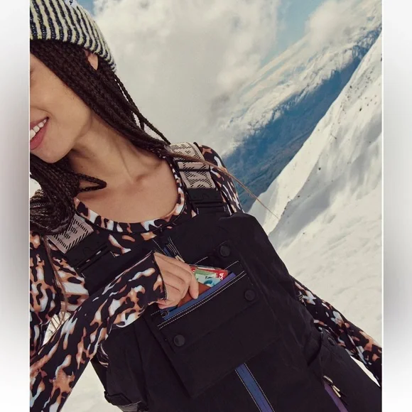 Free People On the Ascend Insulated Ski Bibs Size Medium NWT - Picture 3 of 15